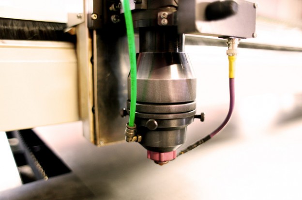 Laser engraving head